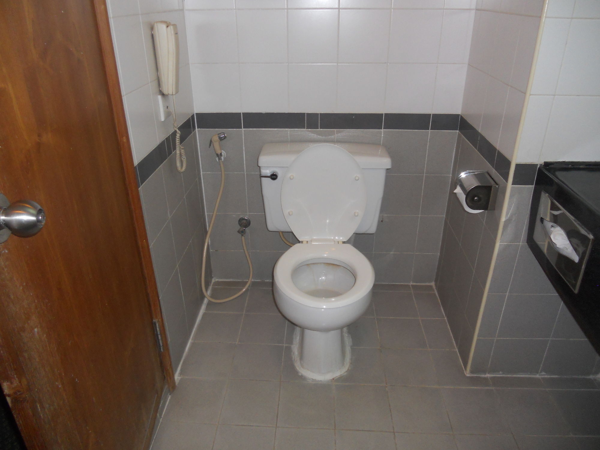 Hotel Seasons Of International Airport 3*